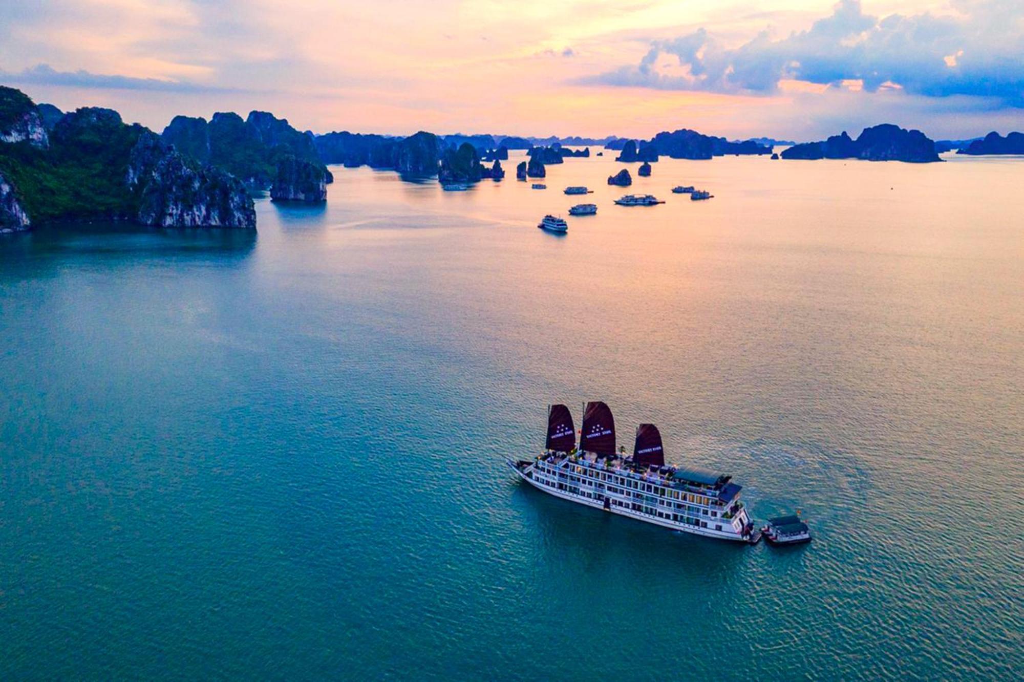 Hotel Arcady Boutique Cruise Ha Long Esterno foto